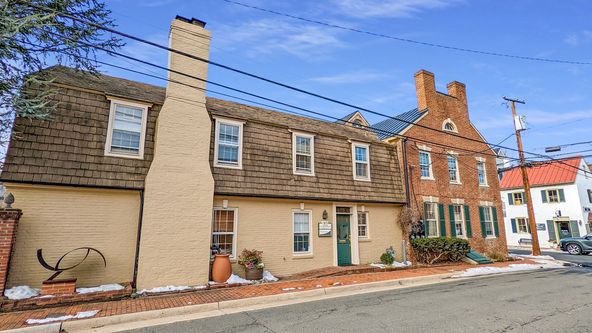 Office Space in Downtown Leesburg: 101 Loudoun Streeet SW, Leesburg, VA 20175